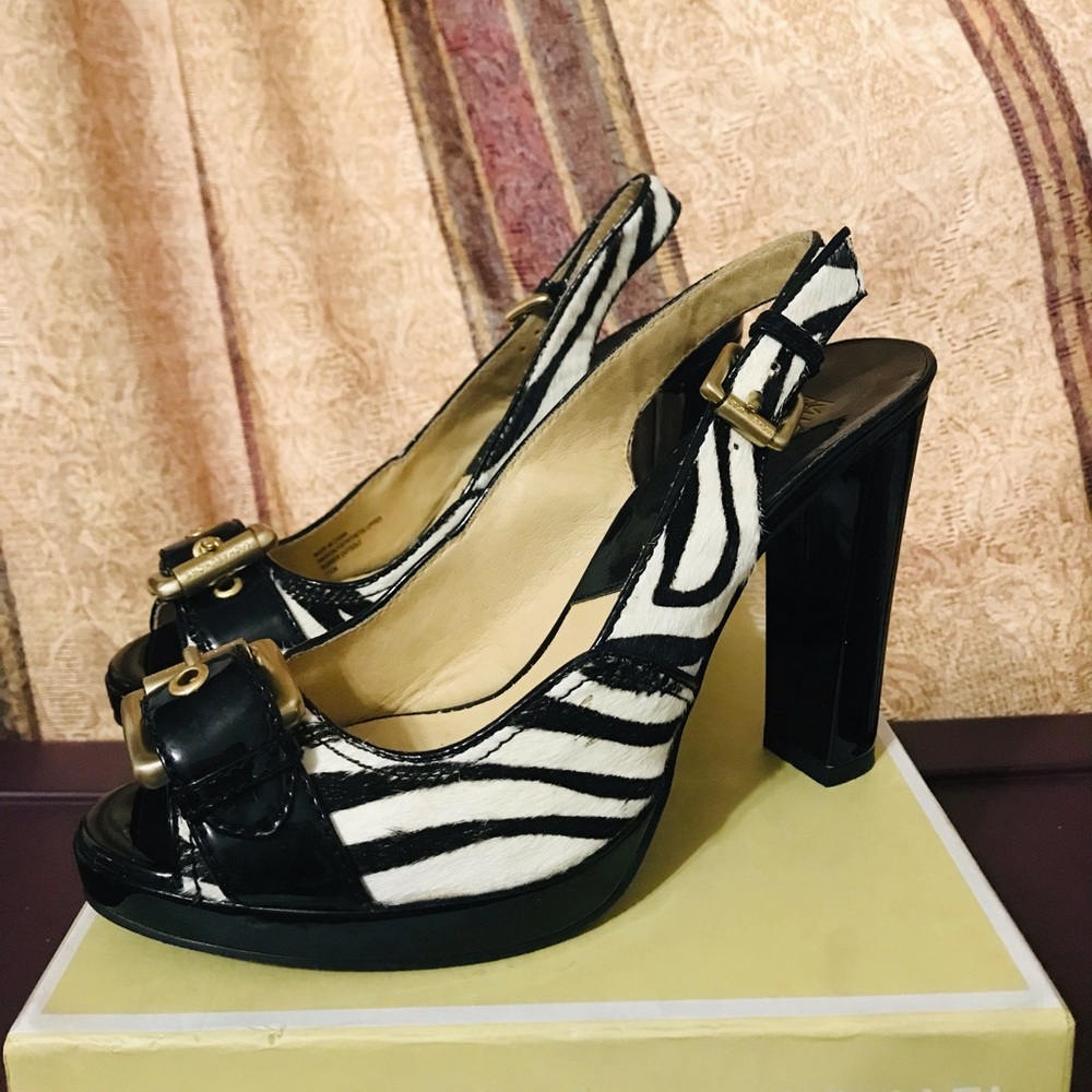 MICHAEL KORS HIGH HEELS SIZE 7.5